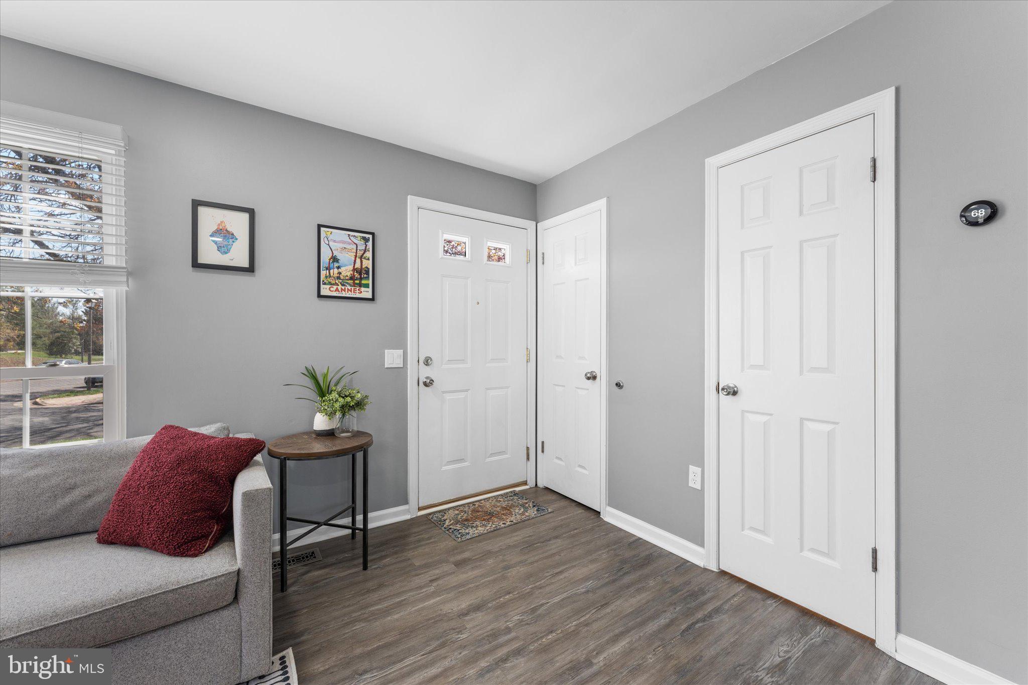 POTOMAC CROSSING - Residential