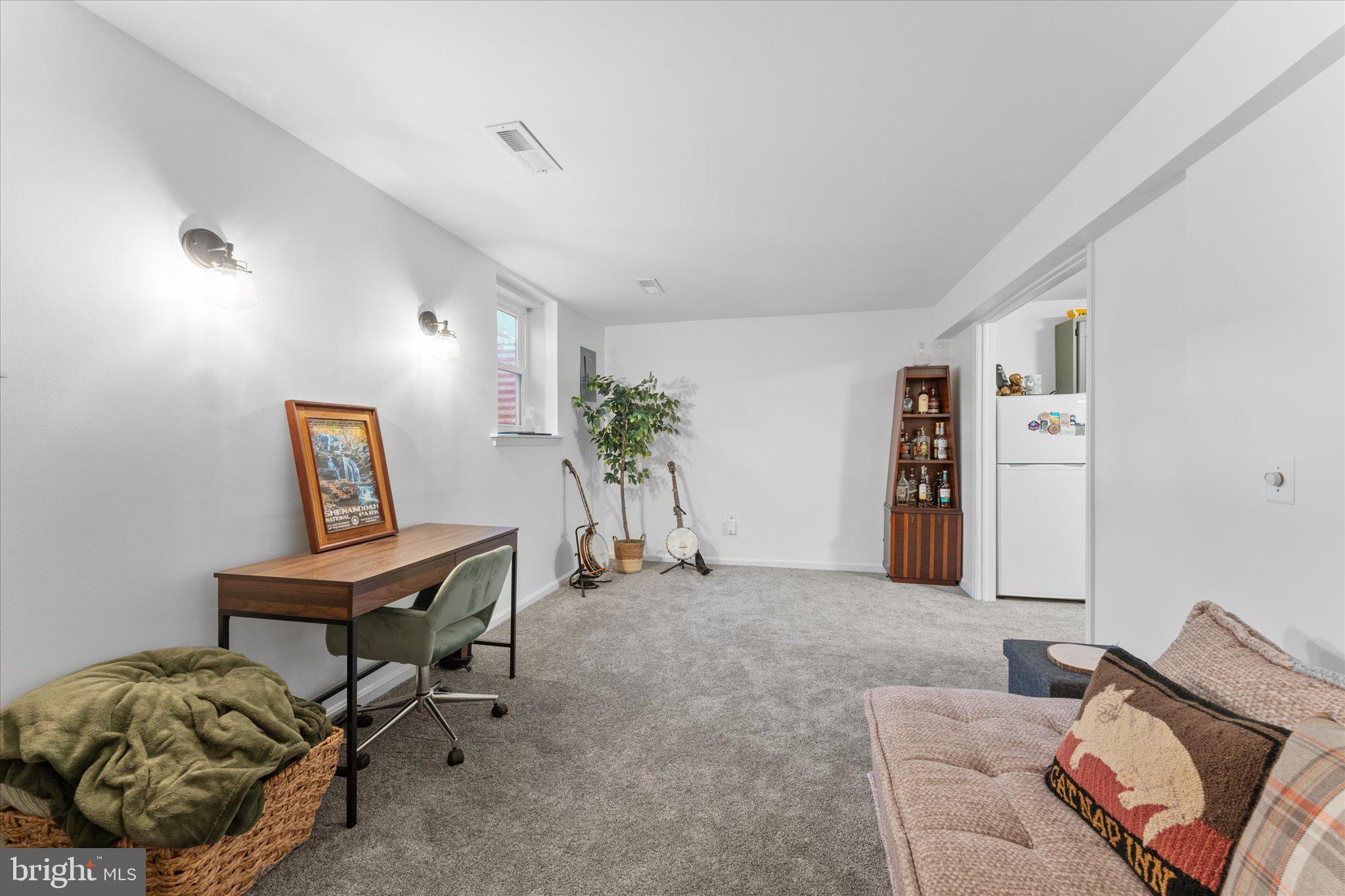 POTOMAC CROSSING - Residential