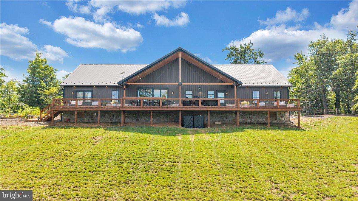 415 GRAHAMS FARM ROAD
