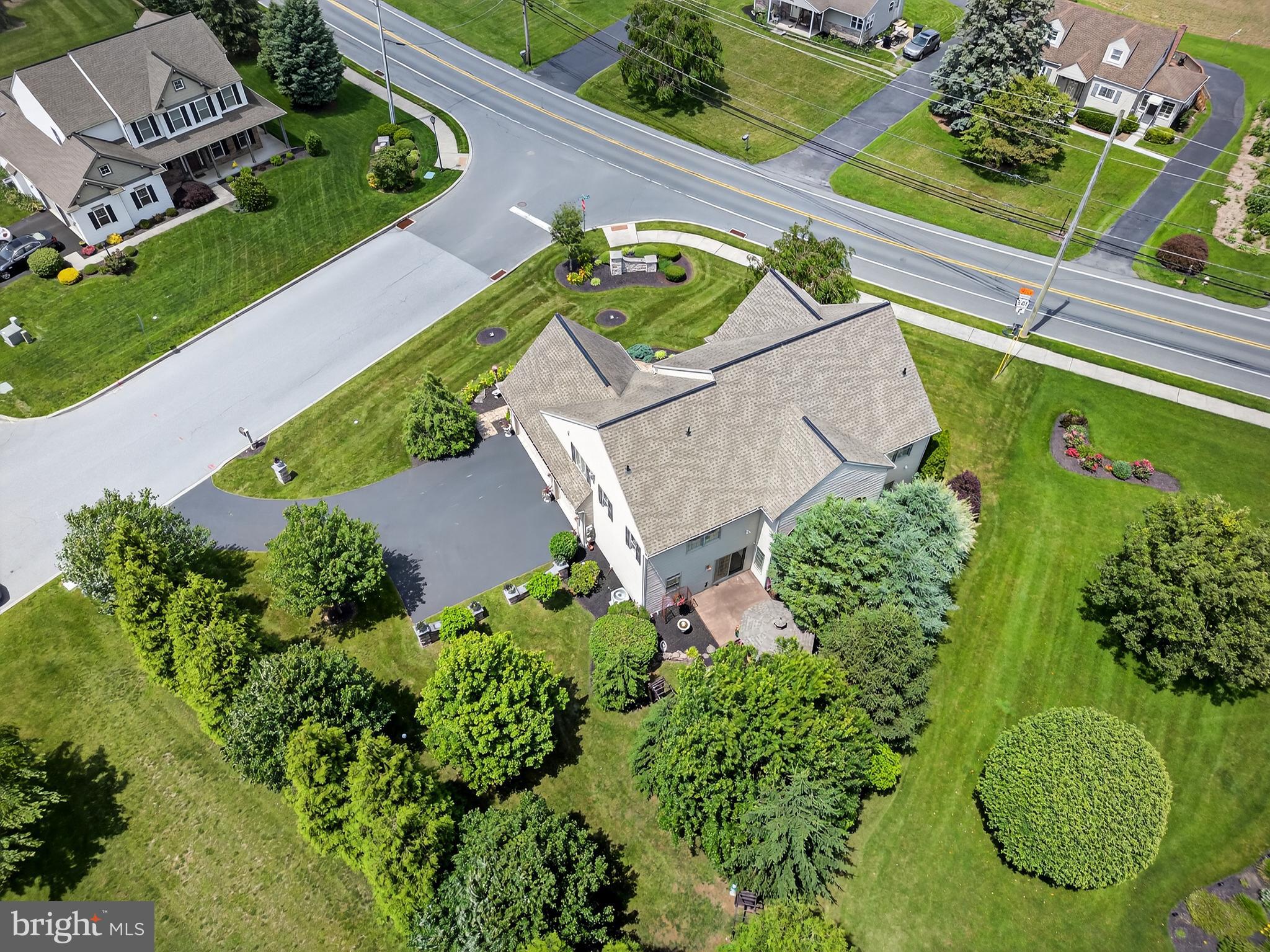 VALLEY CHASE - Residential