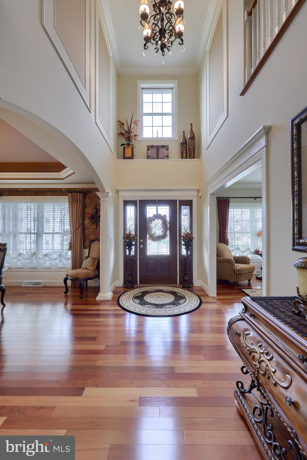 VALLEY CHASE - Residential