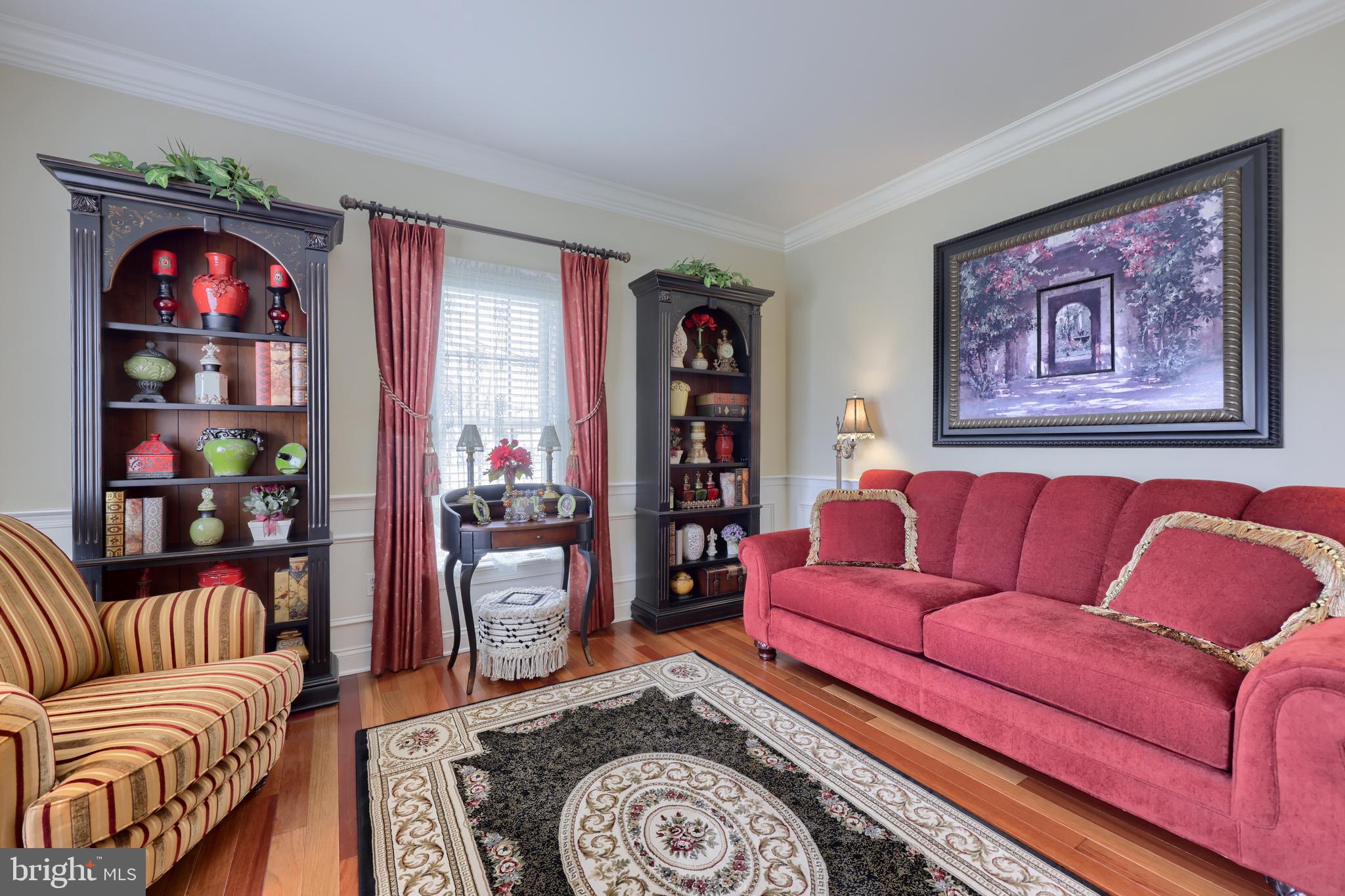 VALLEY CHASE - Residential