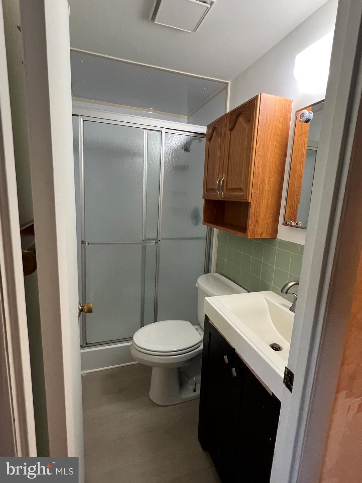 WOODBRIDGE VALLEY - Residential Lease