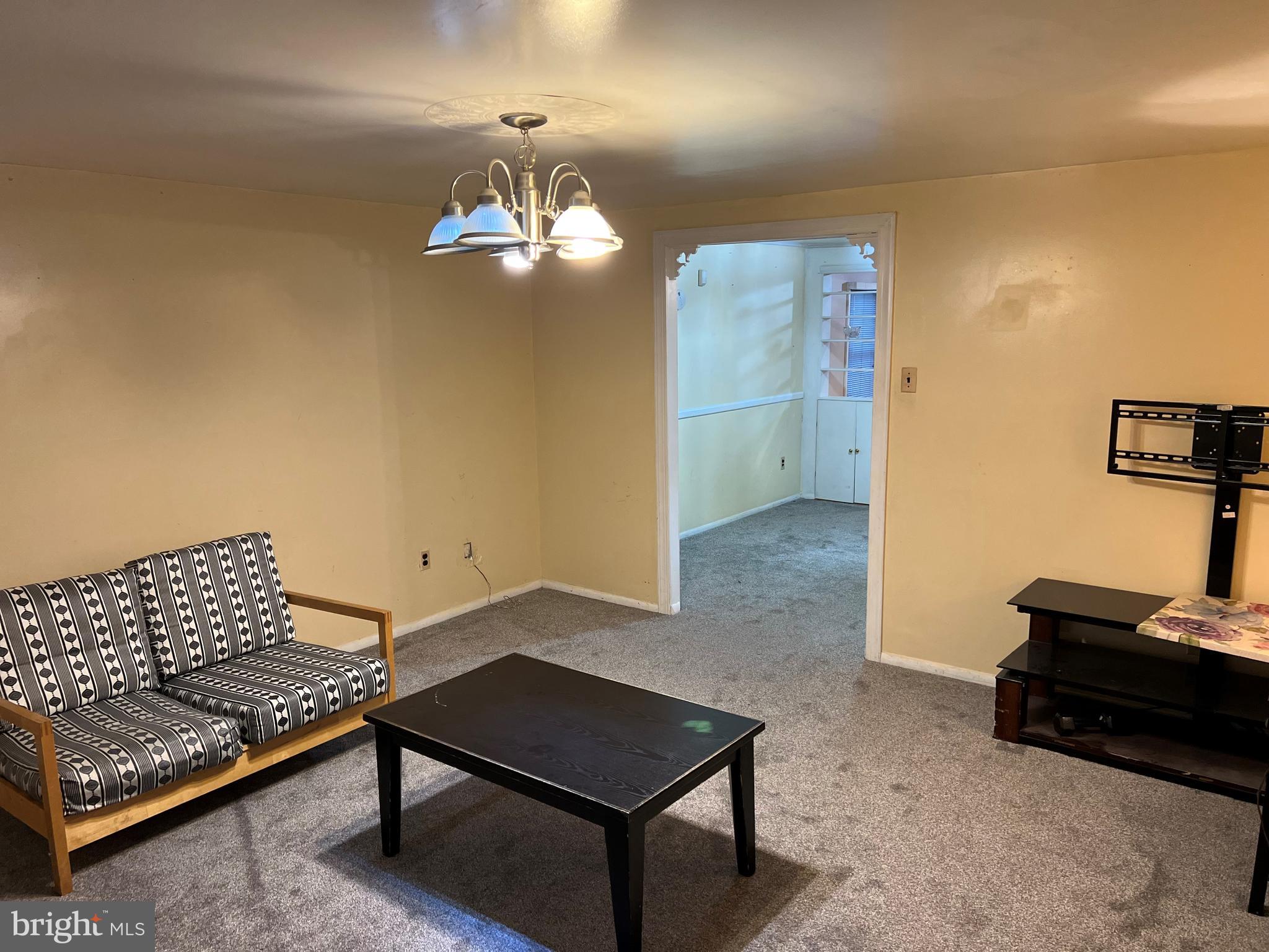 WOODBRIDGE VALLEY - Residential Lease