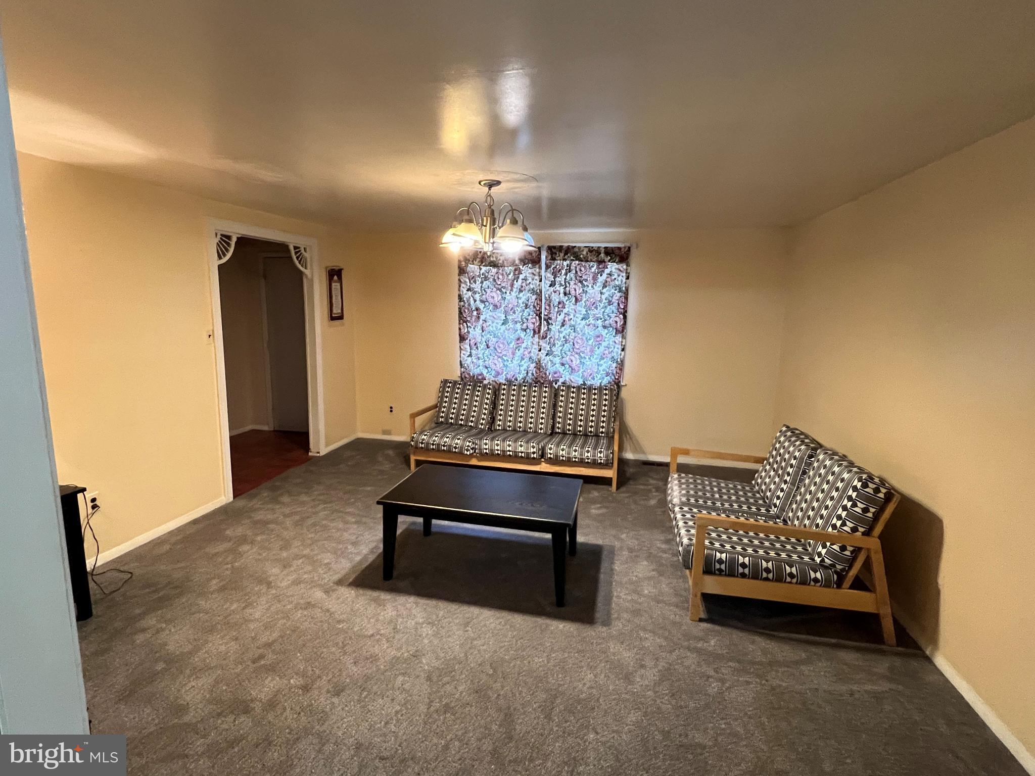 WOODBRIDGE VALLEY - Residential Lease