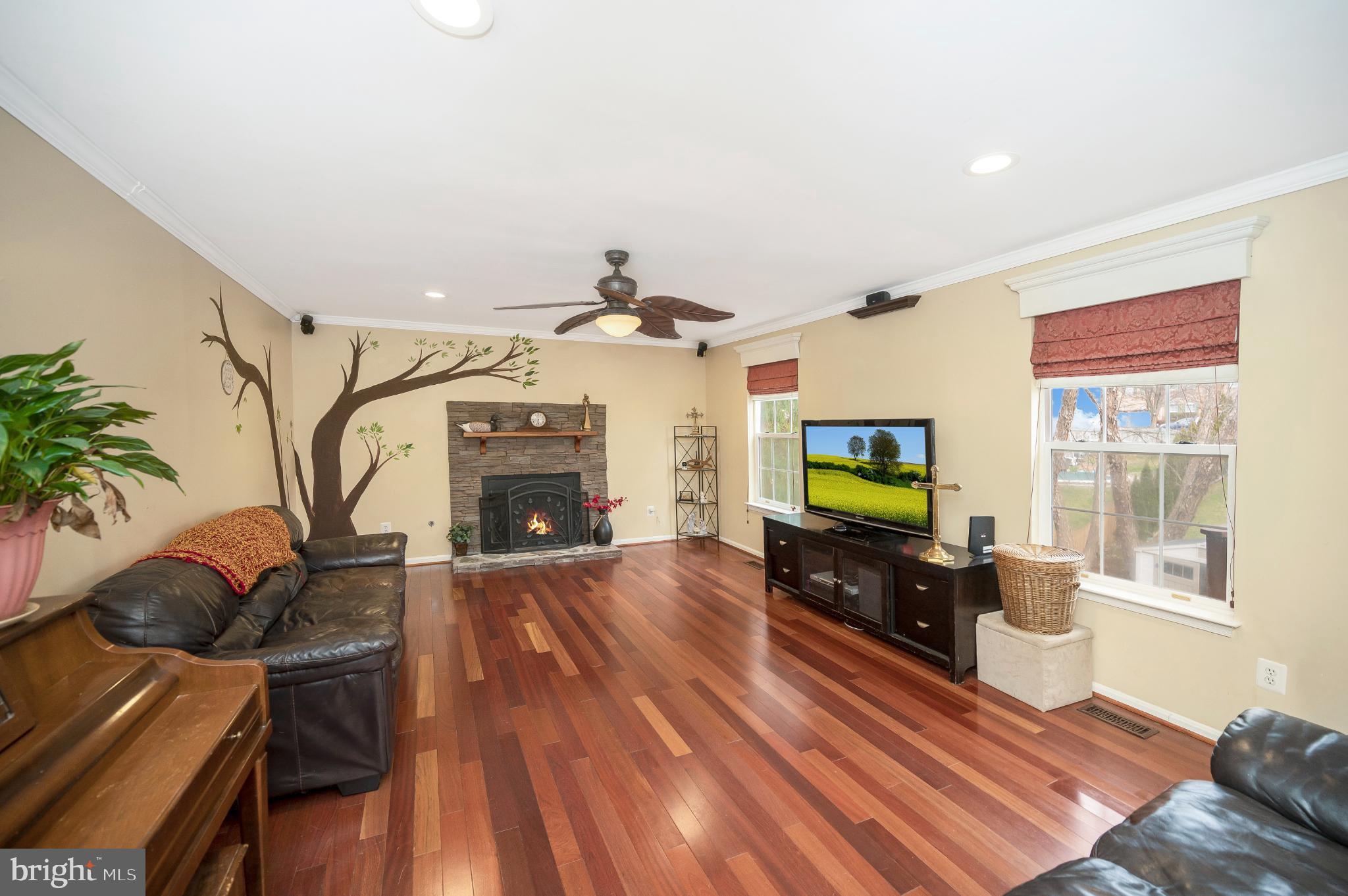 BLOOMS CROSSING VILLAGE - Residential