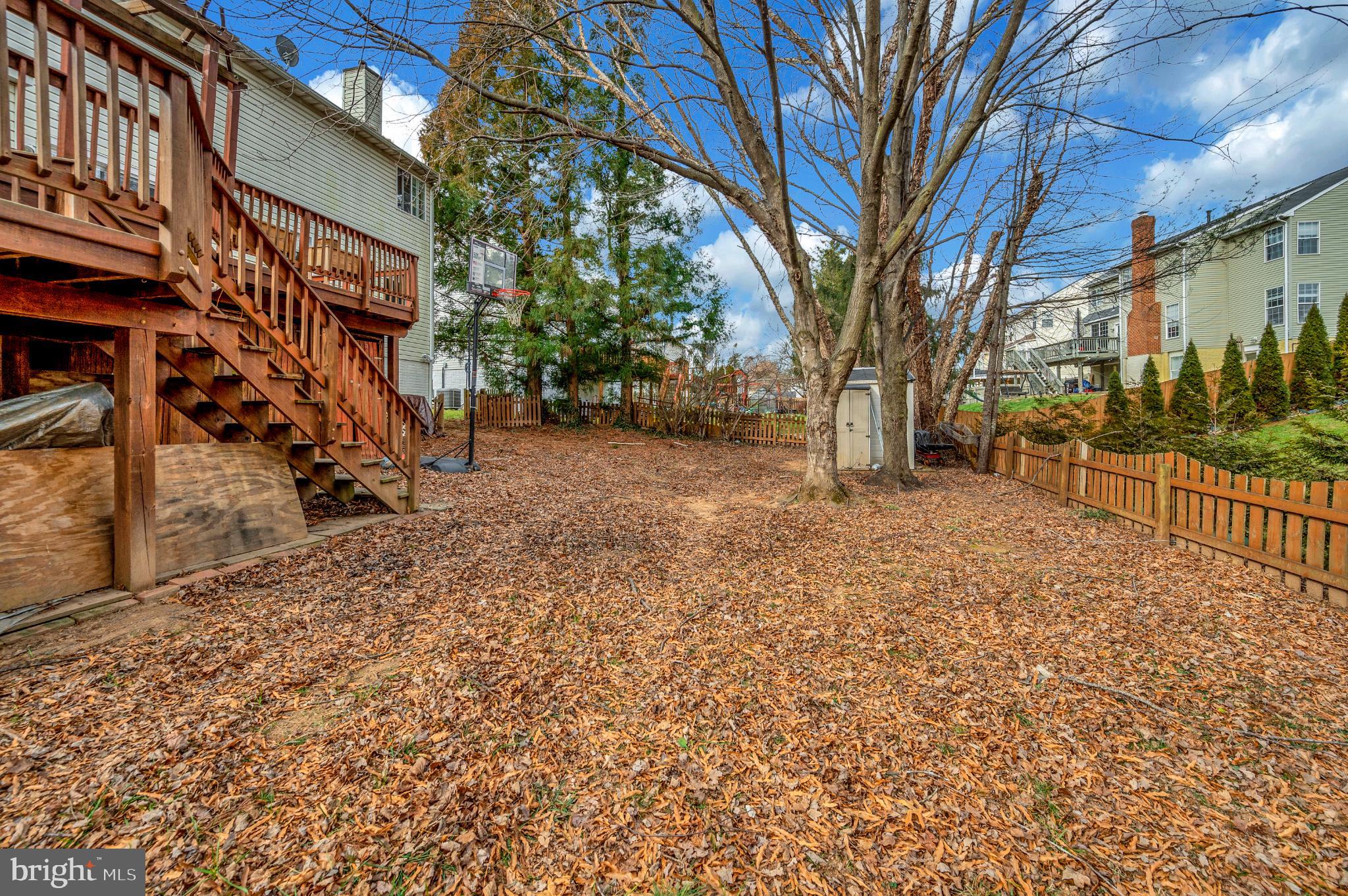 BLOOMS CROSSING VILLAGE - Residential