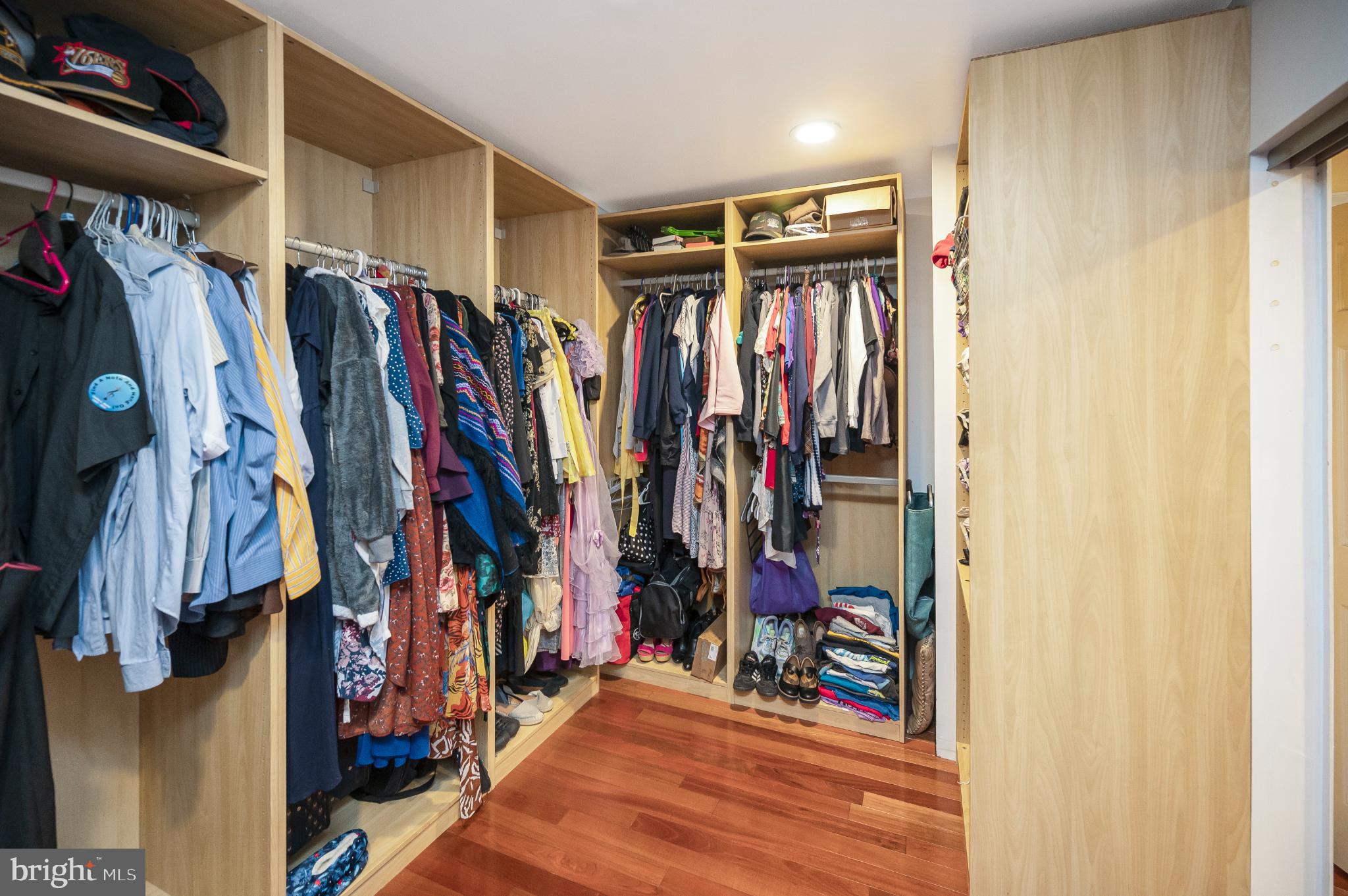 BLOOMS CROSSING VILLAGE - Residential