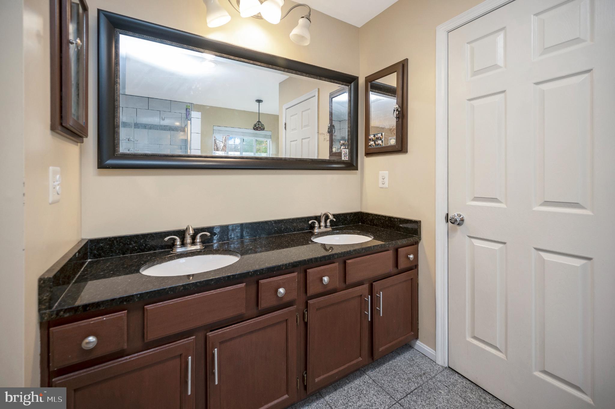 BLOOMS CROSSING VILLAGE - Residential