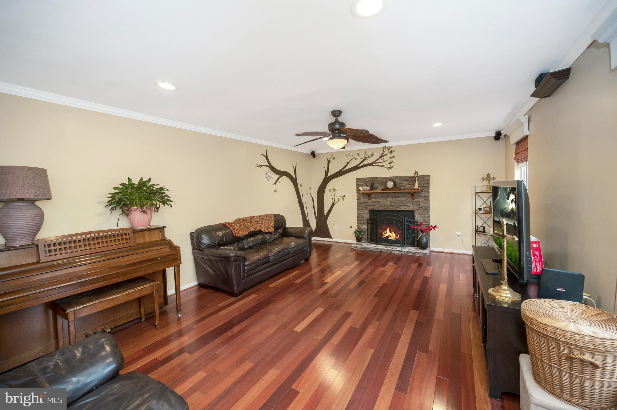 BLOOMS CROSSING VILLAGE - Residential