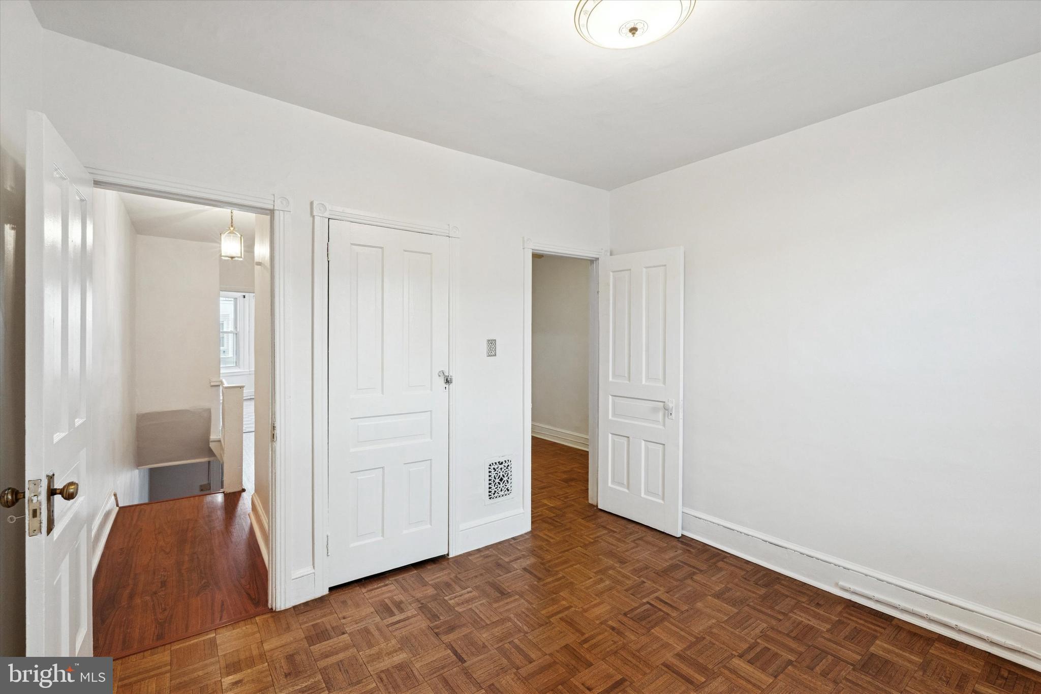 COBBS CREEK - Residential