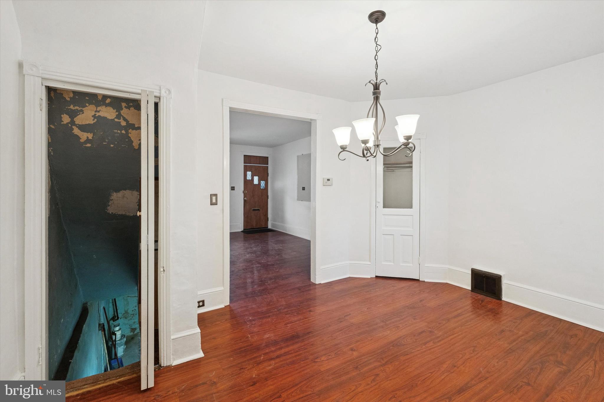 COBBS CREEK - Residential