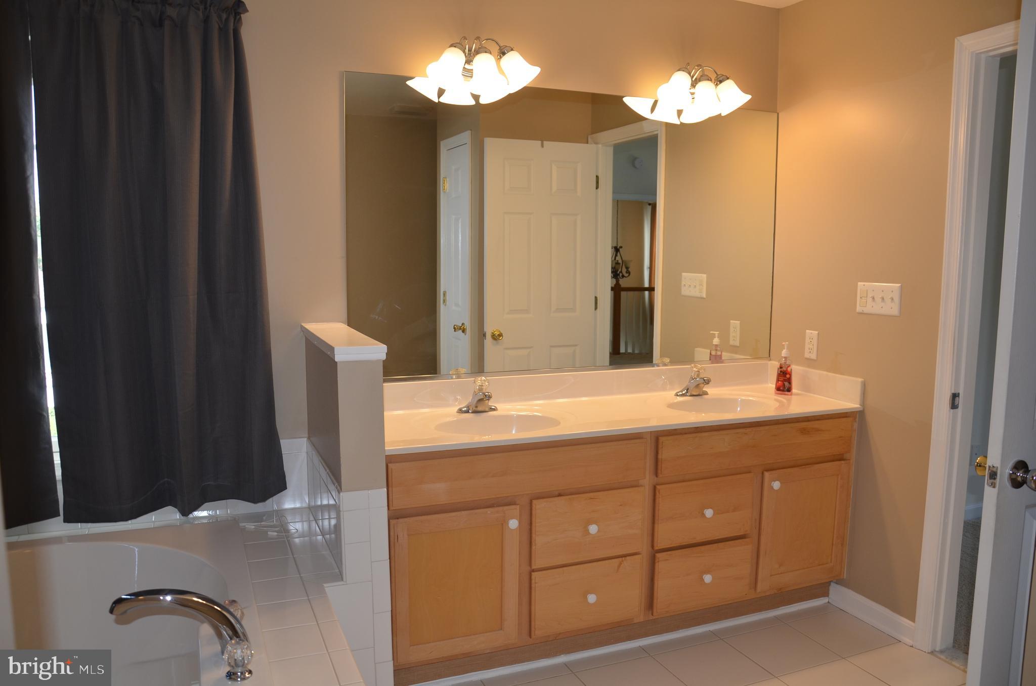 MULBERRY STATION - Residential Lease