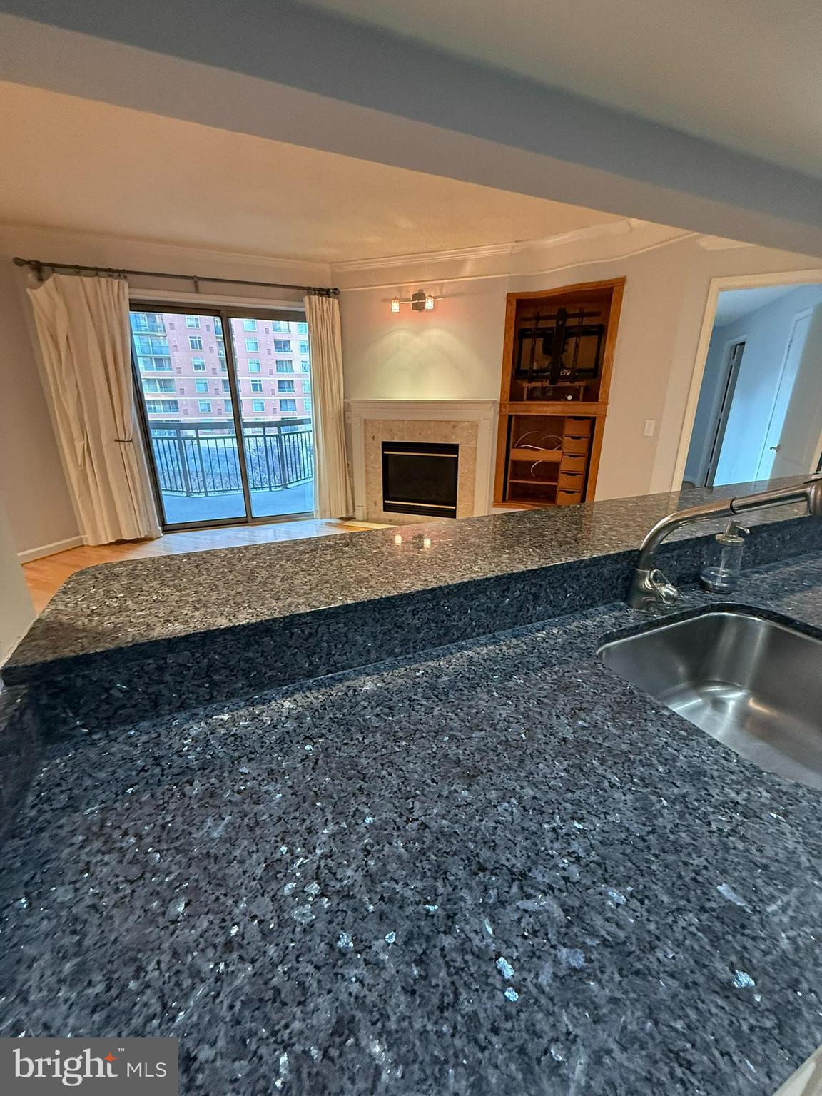 VIRGINIA SQUARE - Residential Lease