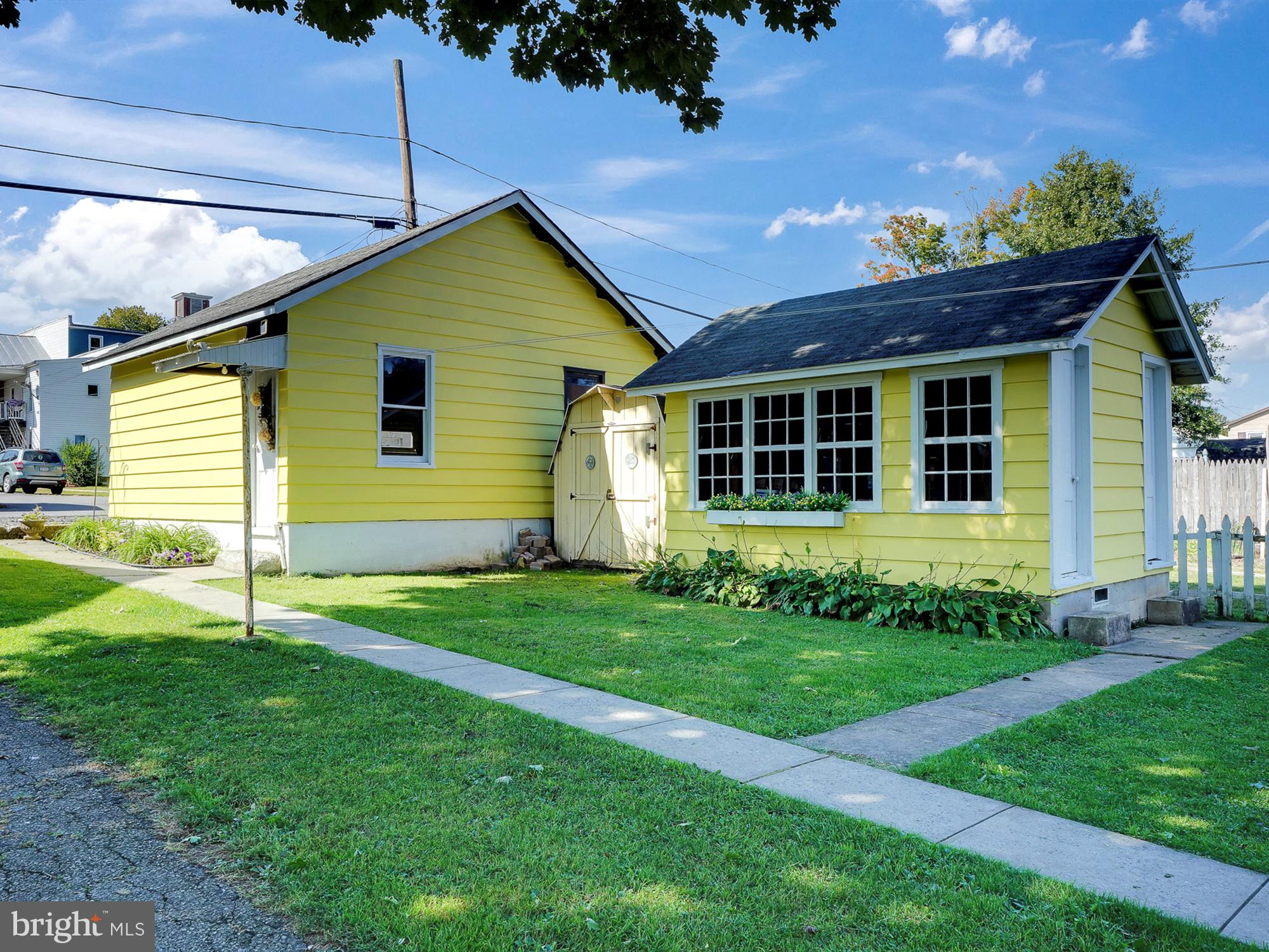 PINE GROVE - Residential