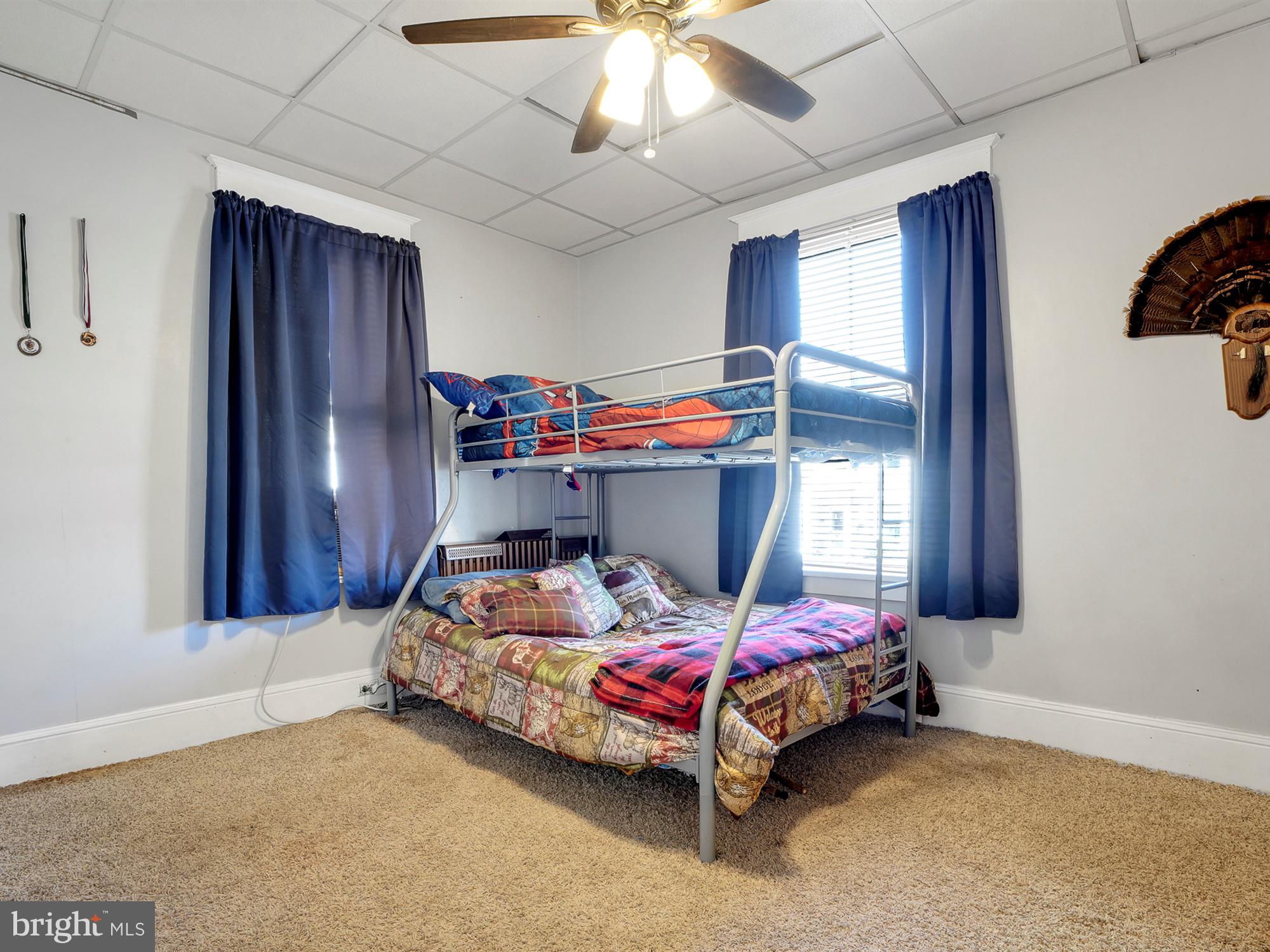 PINE GROVE - Residential