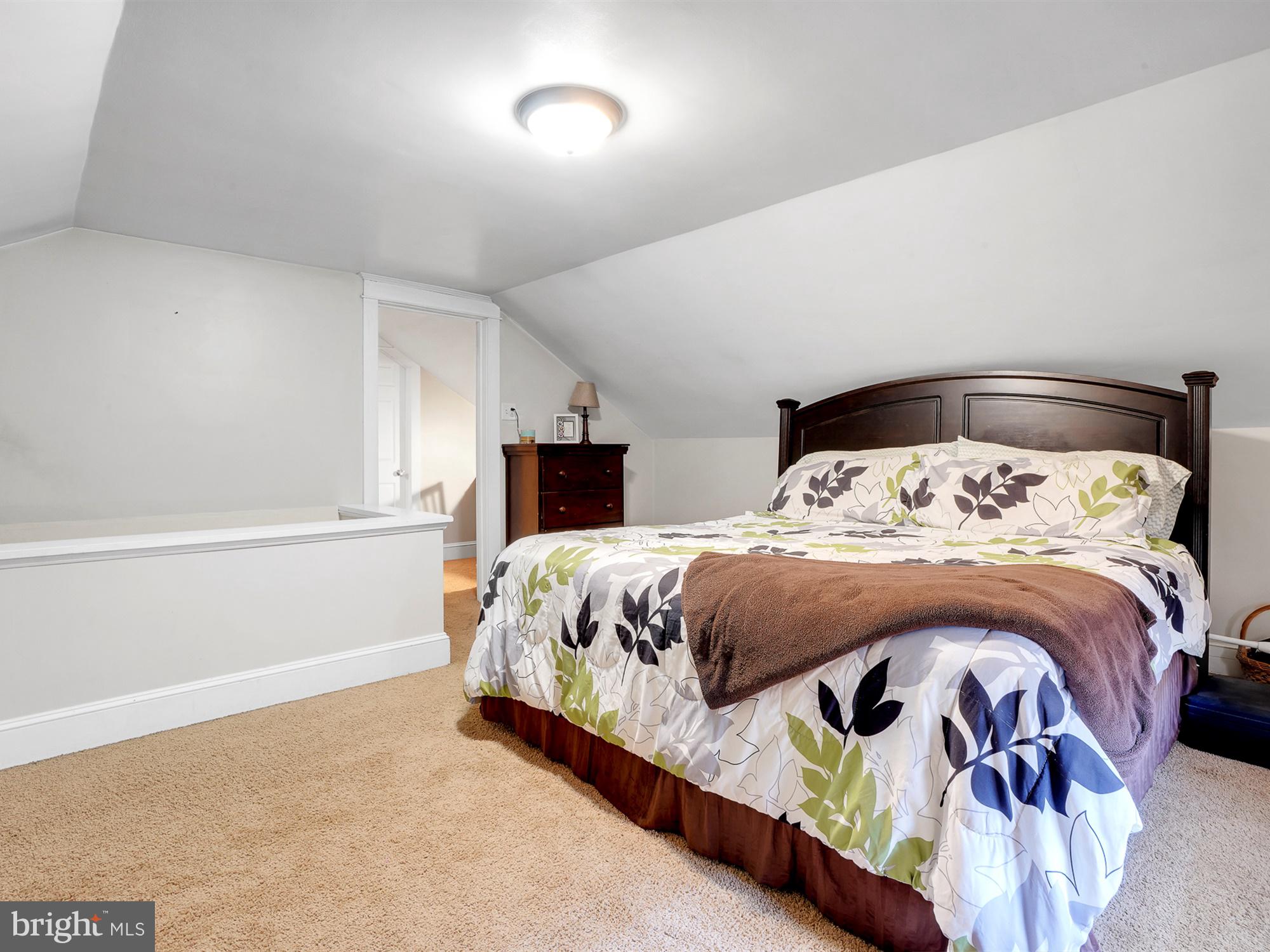 PINE GROVE - Residential