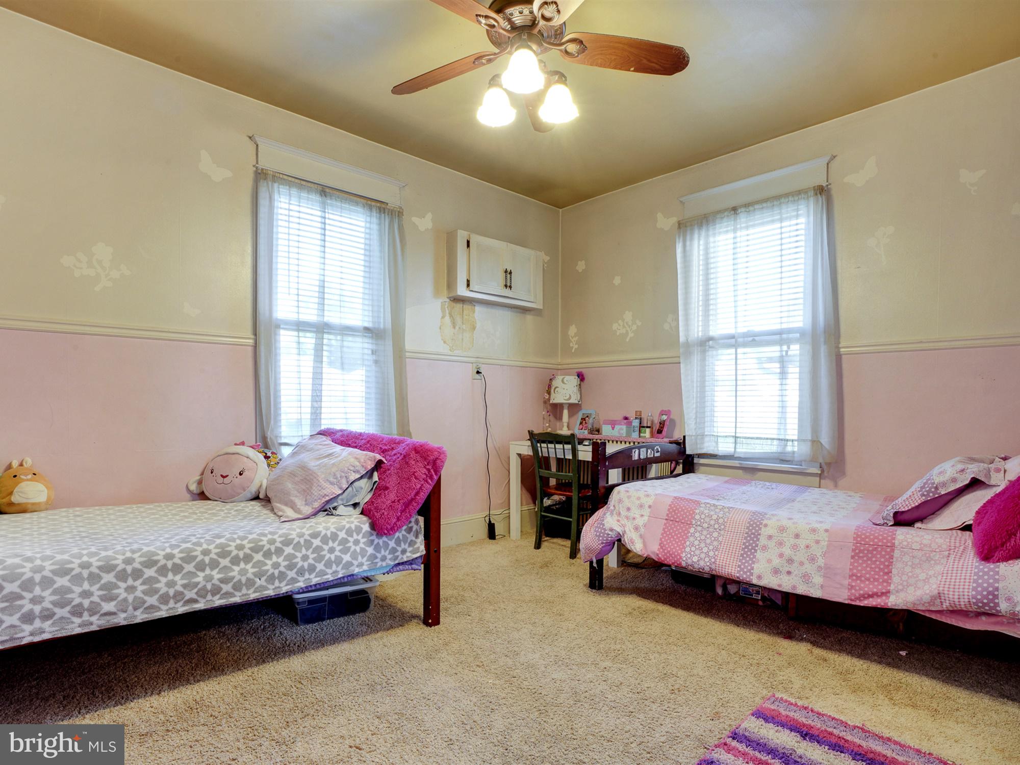 PINE GROVE - Residential