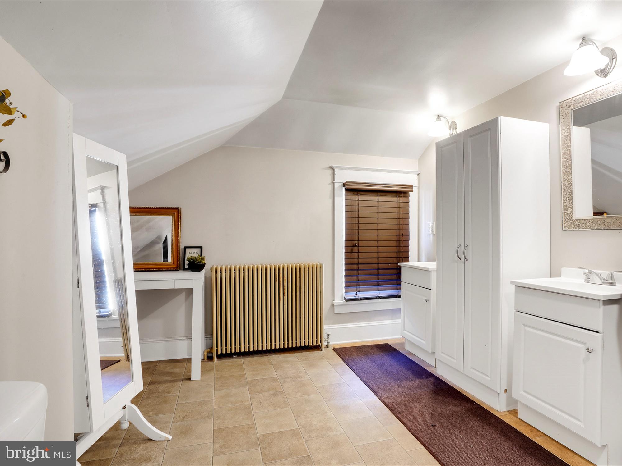 PINE GROVE - Residential