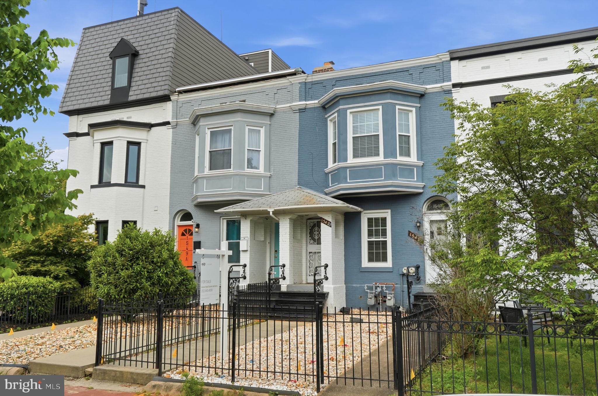 DOWNTOWN - Residential Income