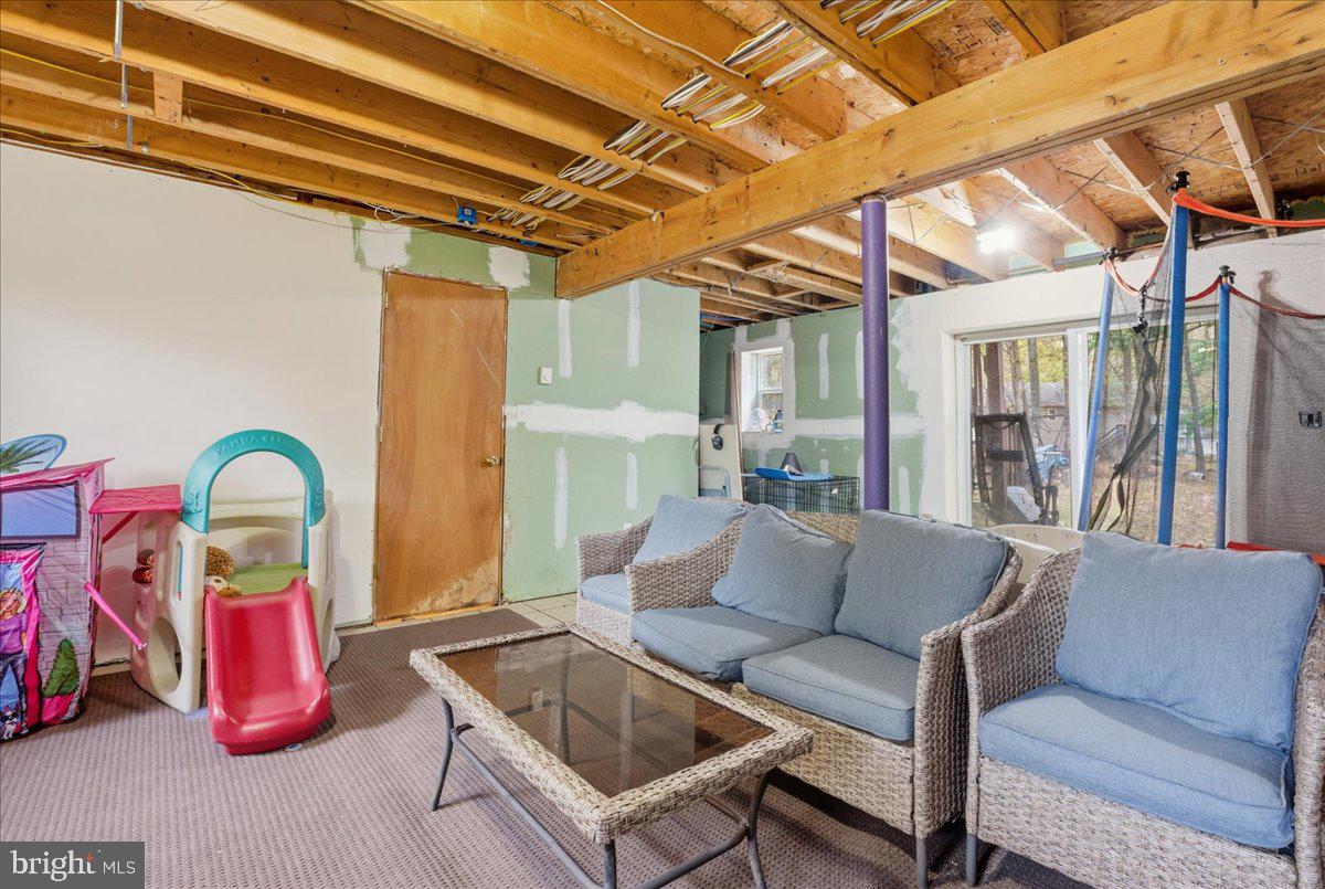 EAST STROUDSBURG - Residential