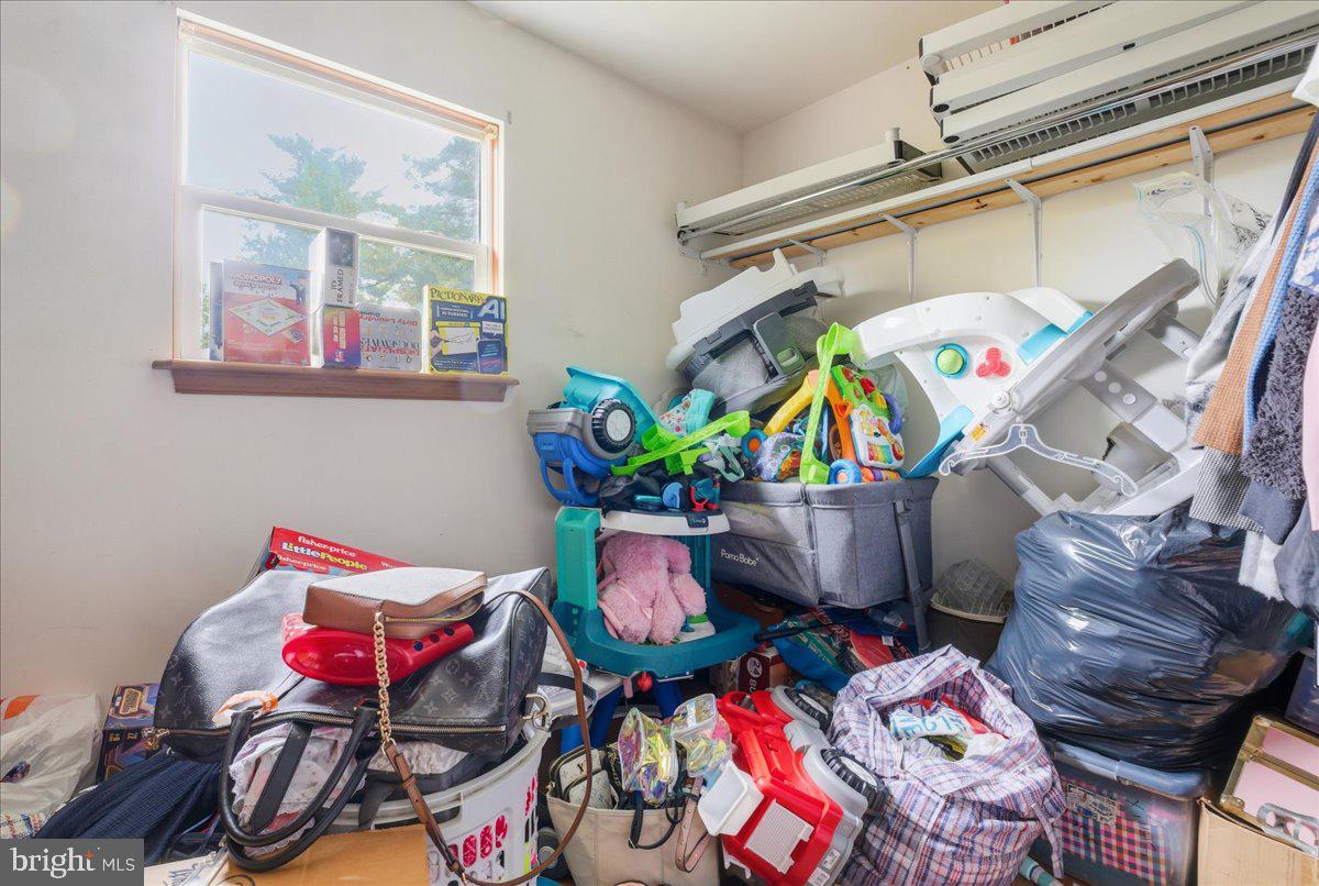 EAST STROUDSBURG - Residential