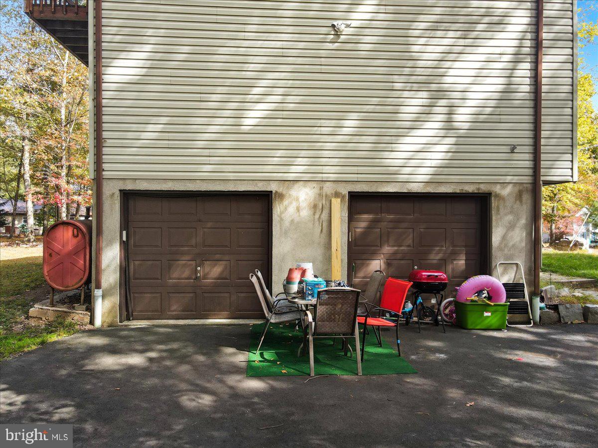 EAST STROUDSBURG - Residential