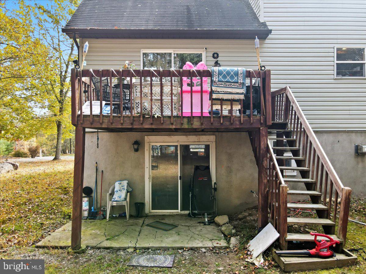 EAST STROUDSBURG - Residential