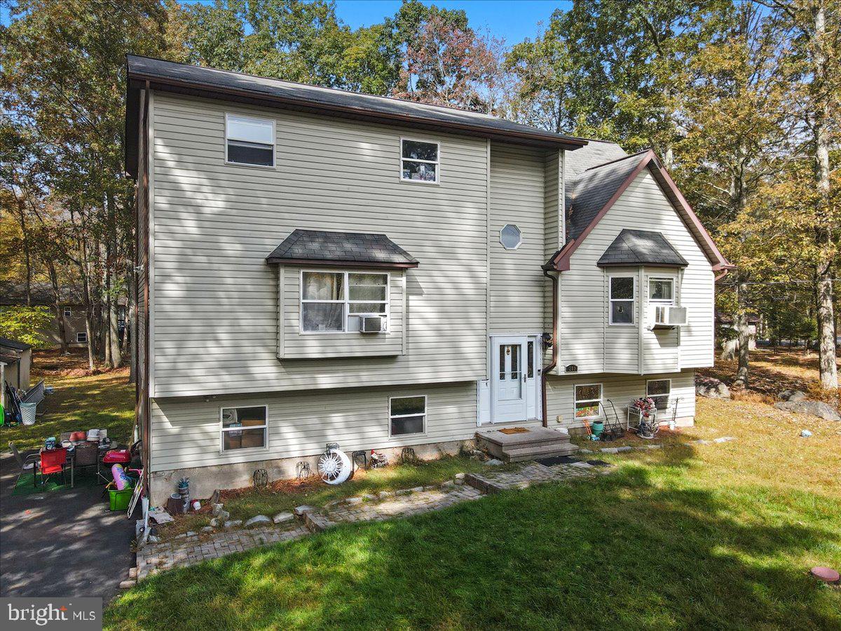 EAST STROUDSBURG - Residential