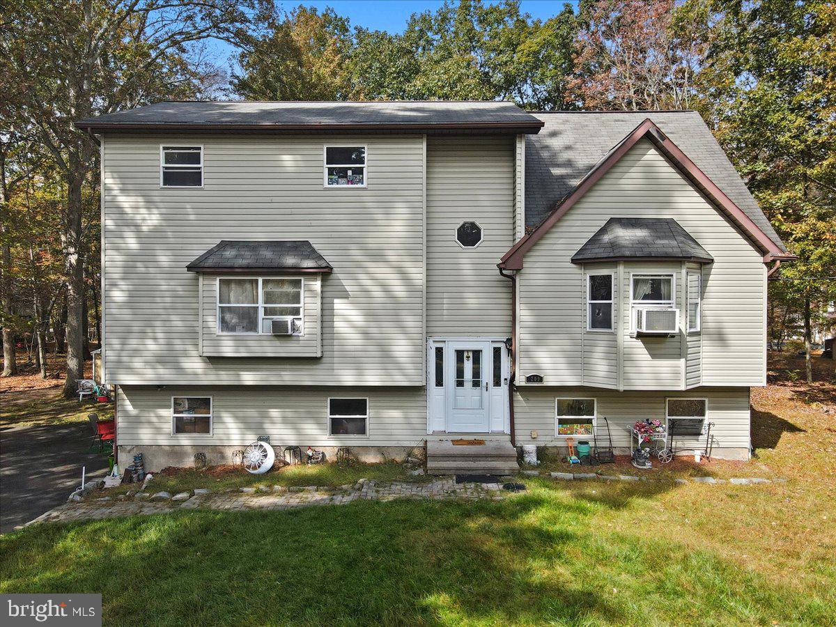 EAST STROUDSBURG - Residential