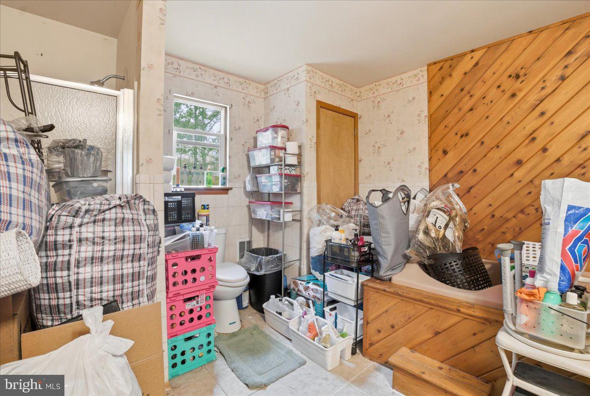 EAST STROUDSBURG - Residential