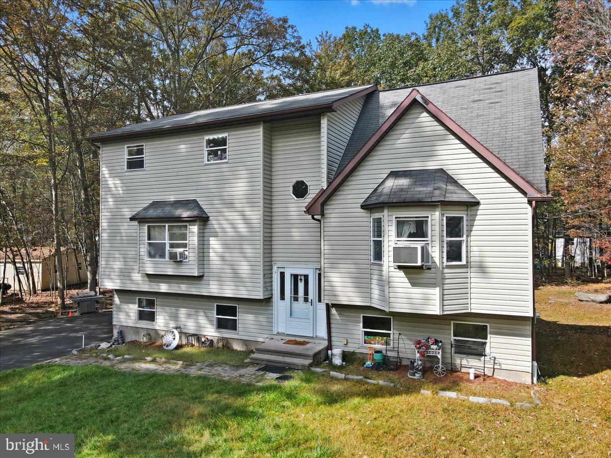 EAST STROUDSBURG - Residential