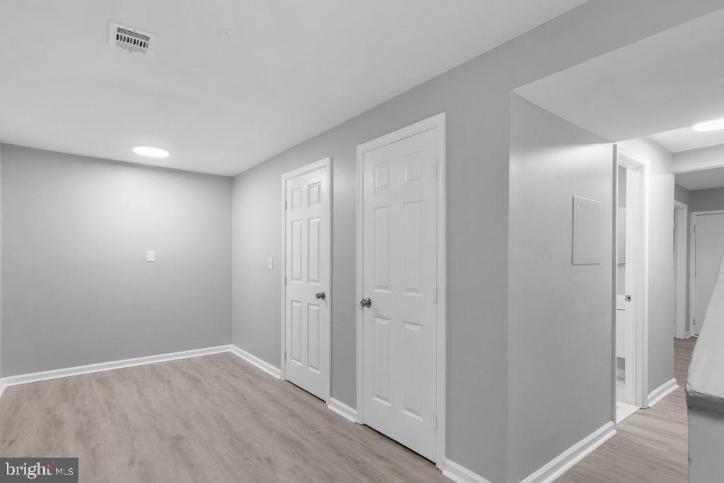 WOODSTREAM VILLAGE - Residential