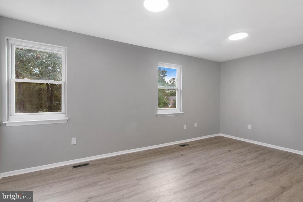 WOODSTREAM VILLAGE - Residential