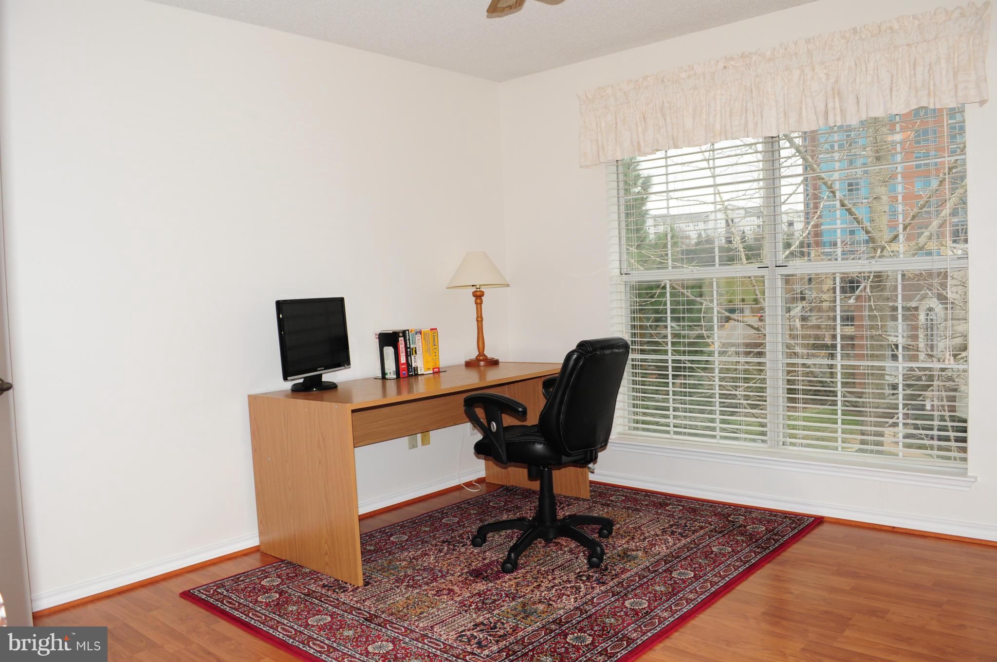 FOUNTAINS AT MCLEAN - Residential Lease