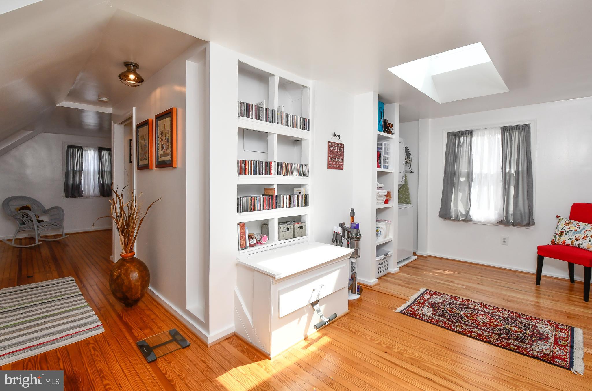 BUCKNELL MANOR - Residential