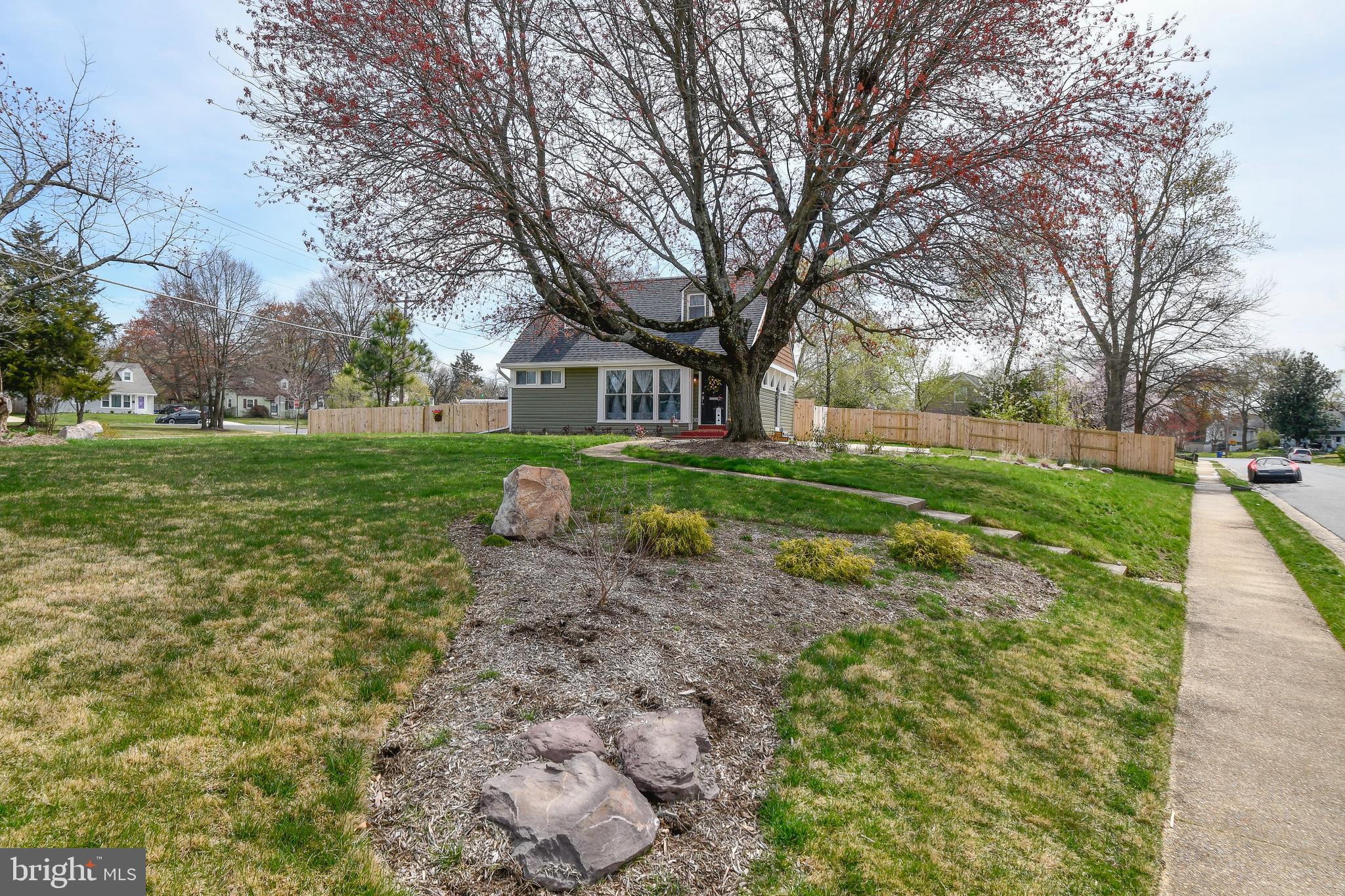 BUCKNELL MANOR - Residential