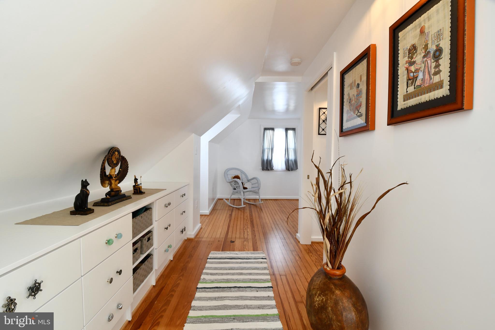 BUCKNELL MANOR - Residential