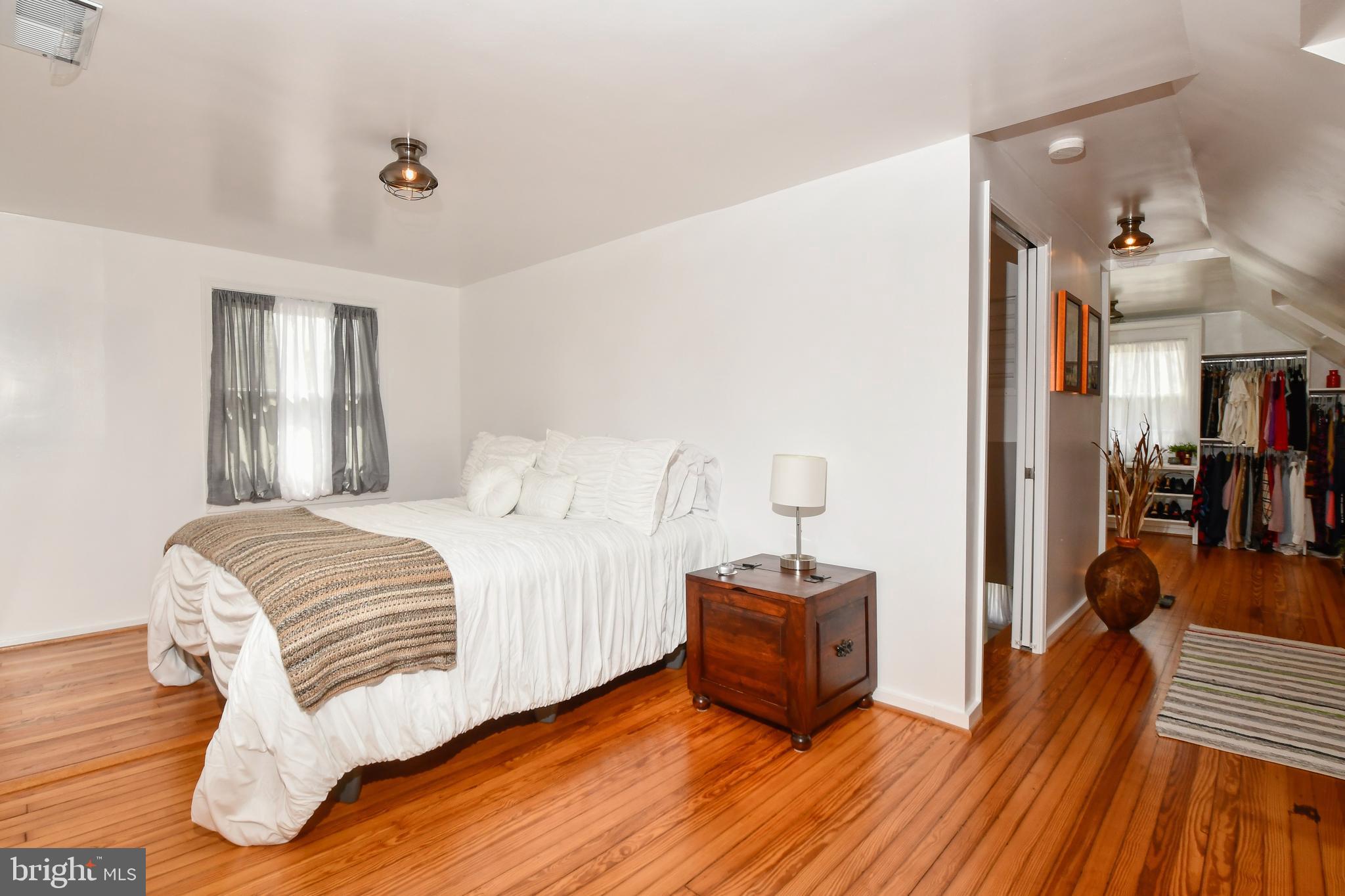 BUCKNELL MANOR - Residential