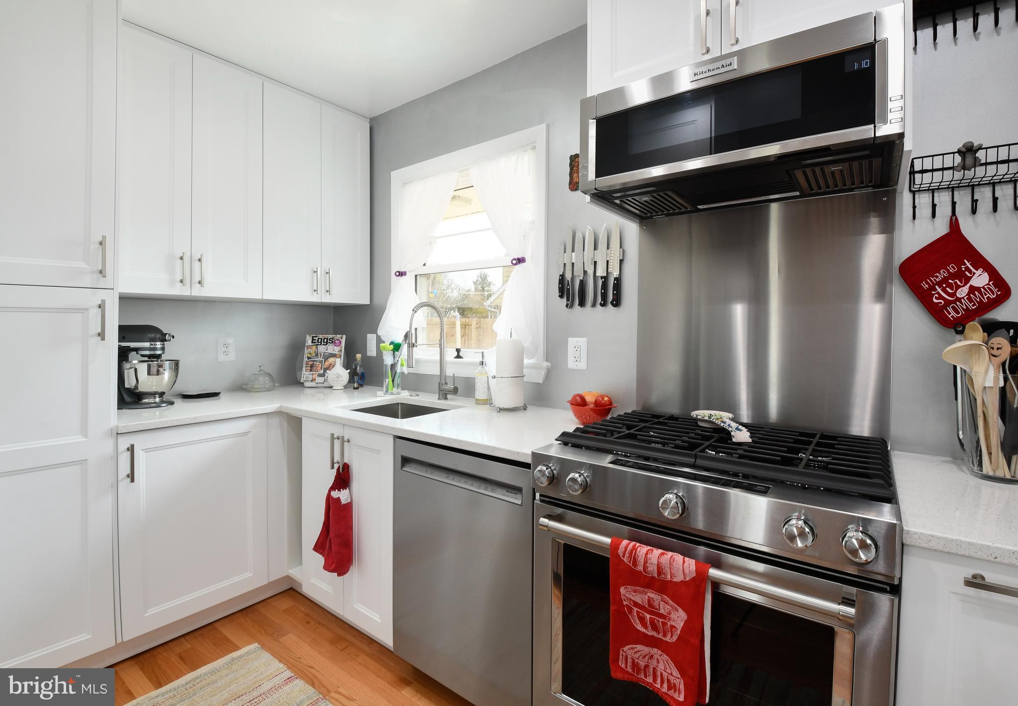 BUCKNELL MANOR - Residential