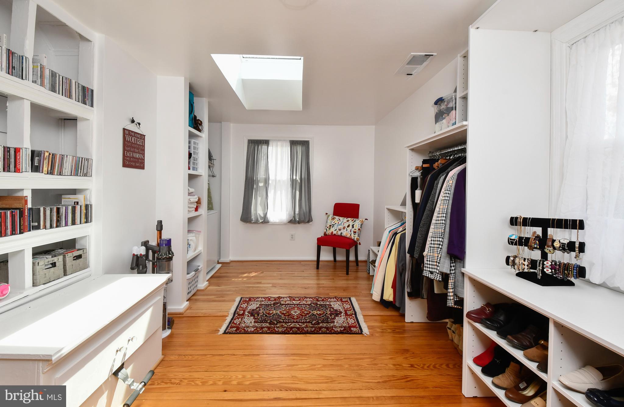 BUCKNELL MANOR - Residential