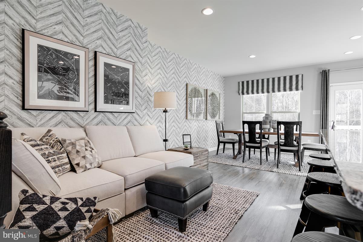 POTOMAC STATION - Residential