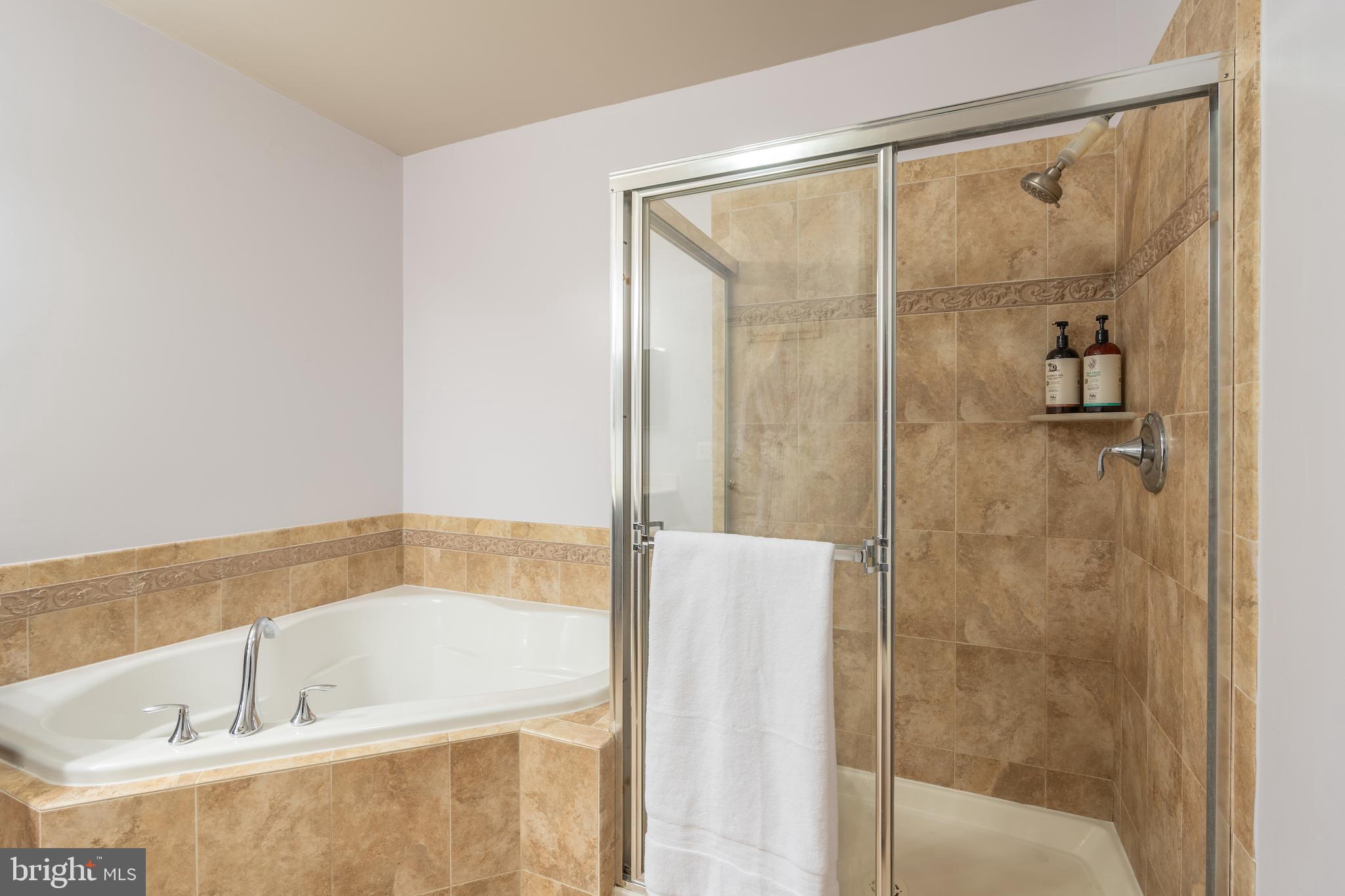 ARORA HILLS - Residential