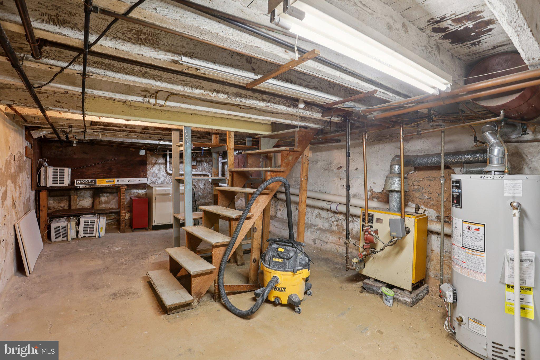 FAIRMOUNT - Residential