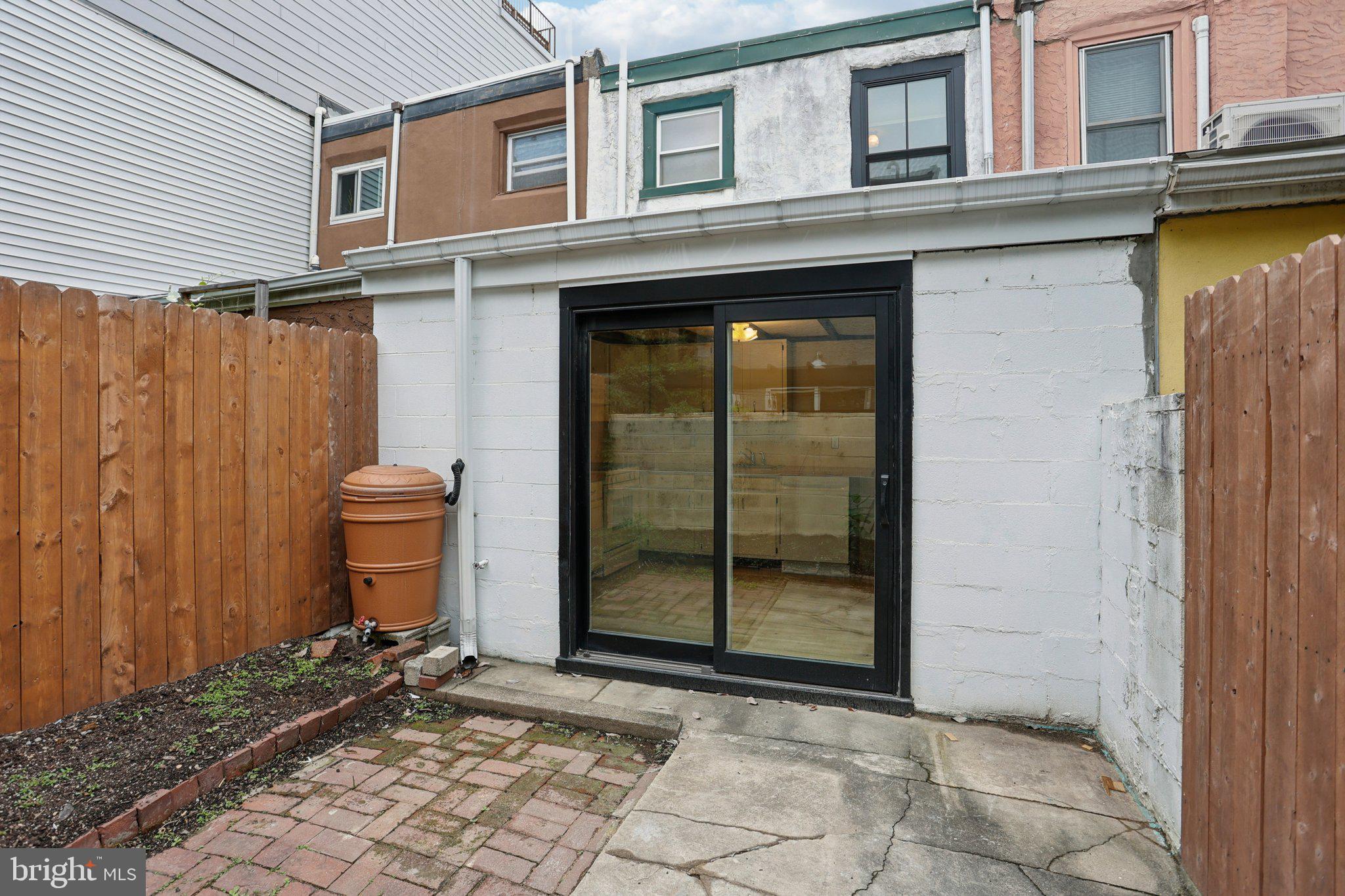 FAIRMOUNT - Residential