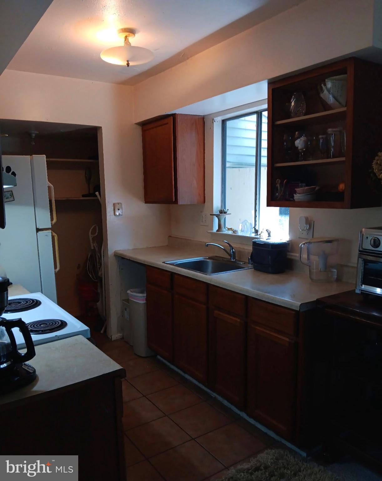 2416 FERRELL COURT