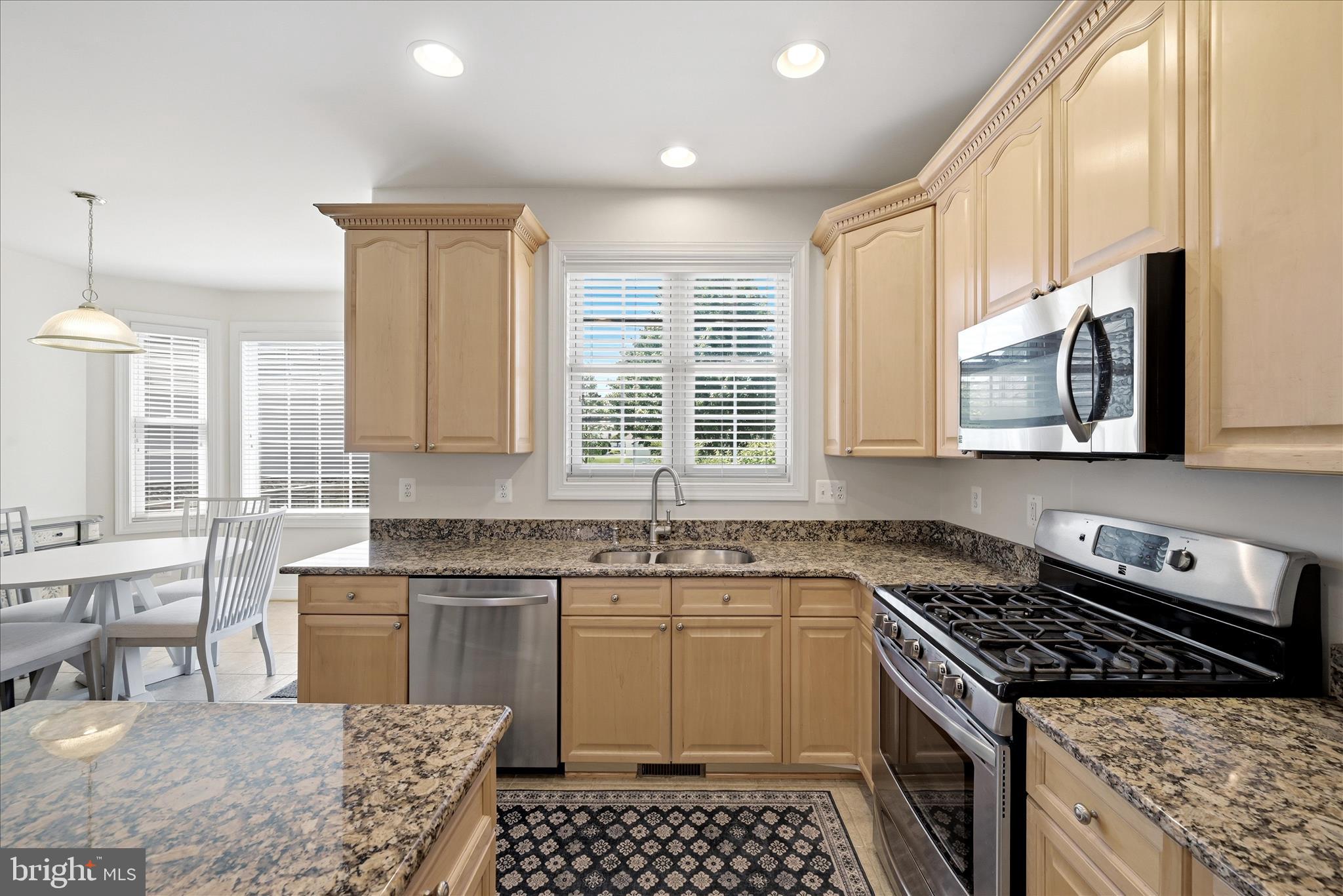 ALBIN ESTATES - Residential