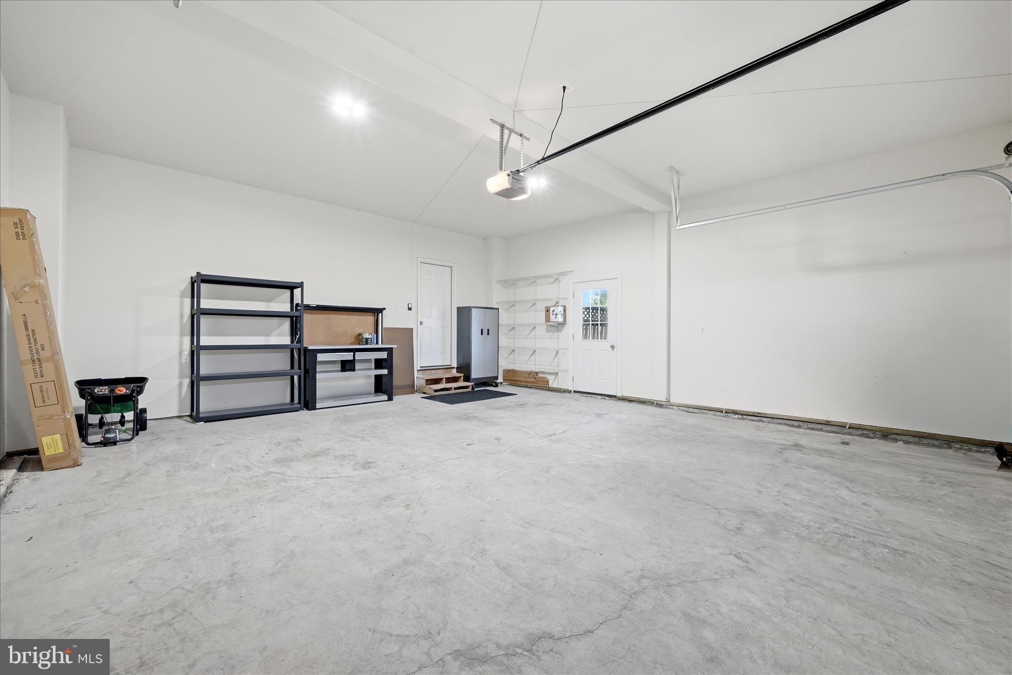 ALBIN ESTATES - Residential