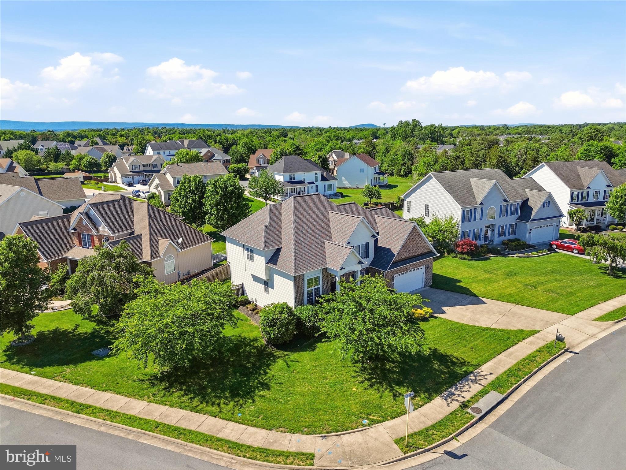 ALBIN ESTATES - Residential