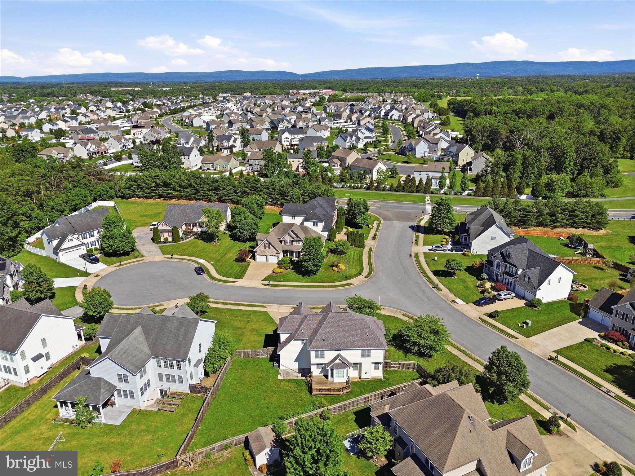 ALBIN ESTATES - Residential